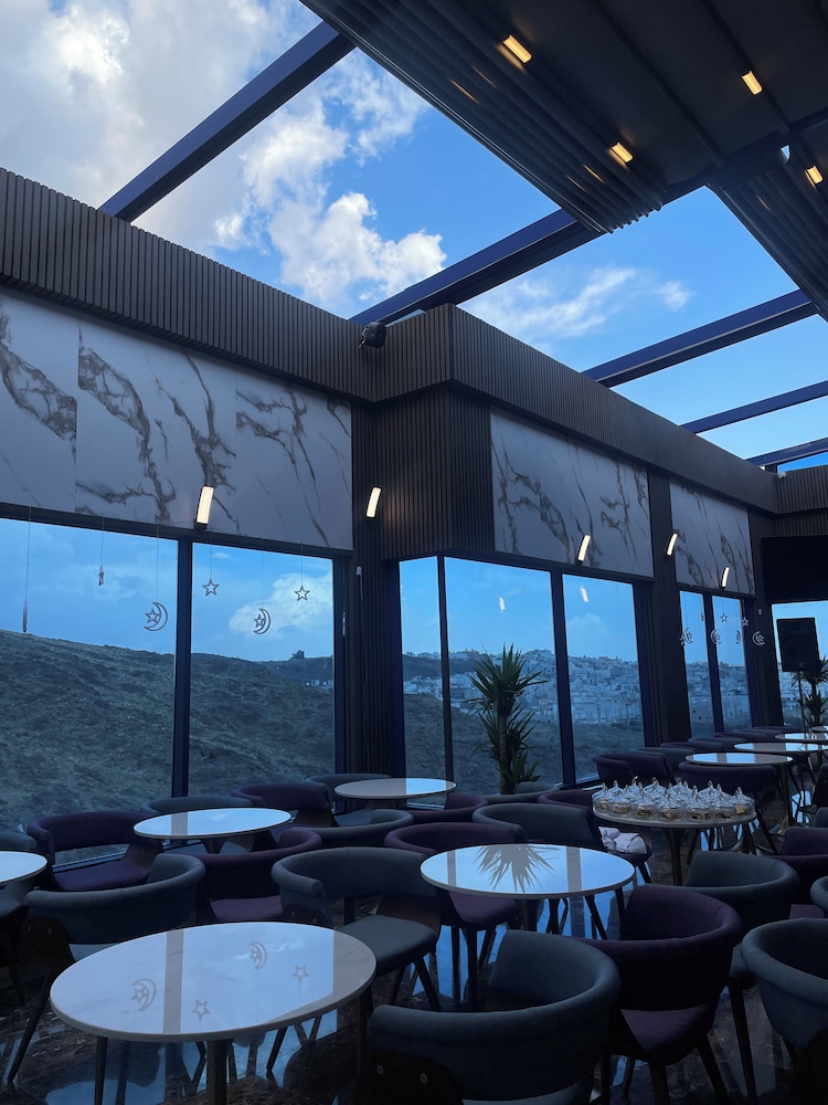 فندق سويس انترناشيونال الطائف(Swiss International Taif Hotel) 49/54