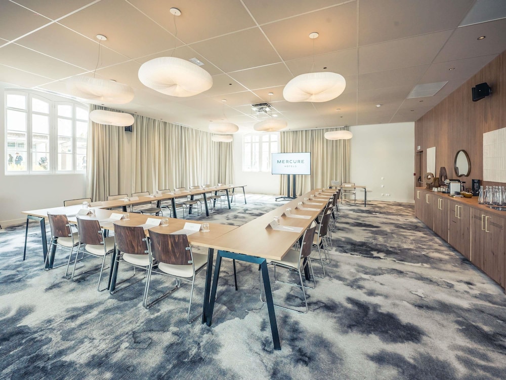 Mercure Troyes Centre 51/57