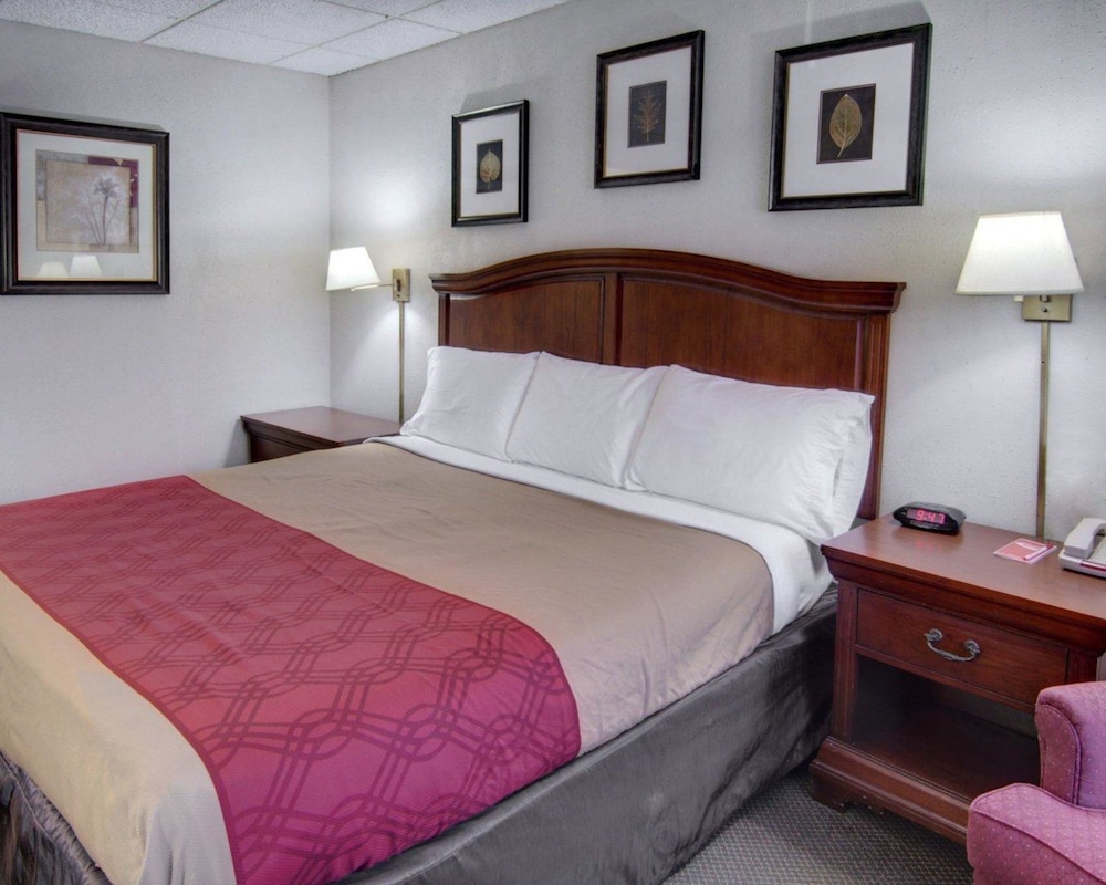 Rodeway Inn Conference Center El Dorado 8/31