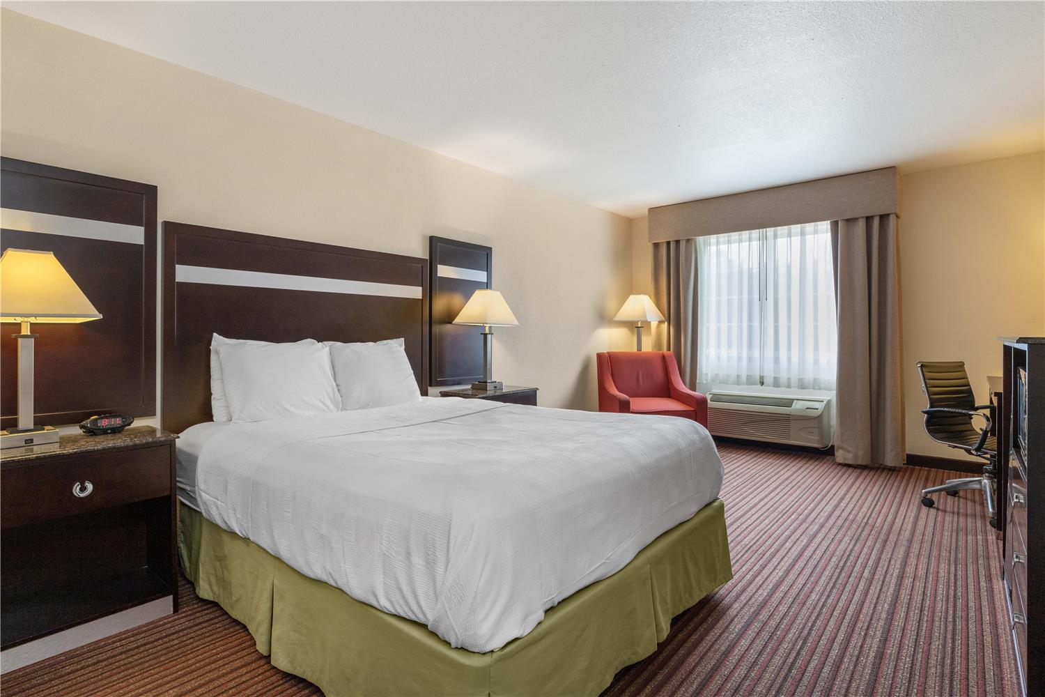 Room, Queen Bed, Best Western Parsons Inn 3/4