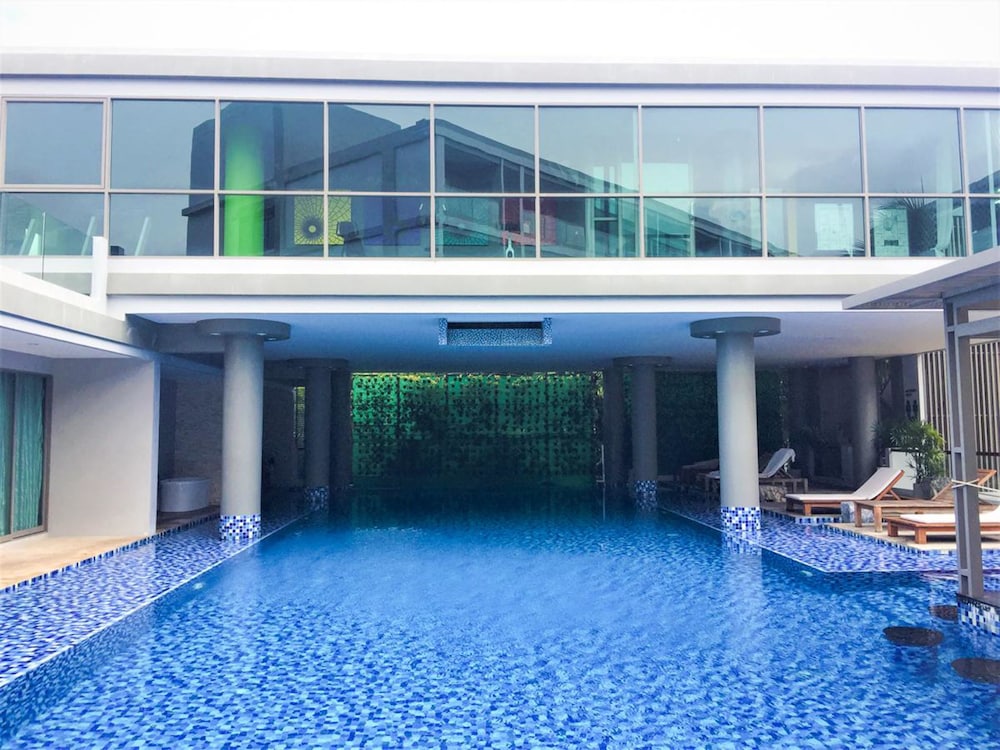 The Regent Bangtao 6/40