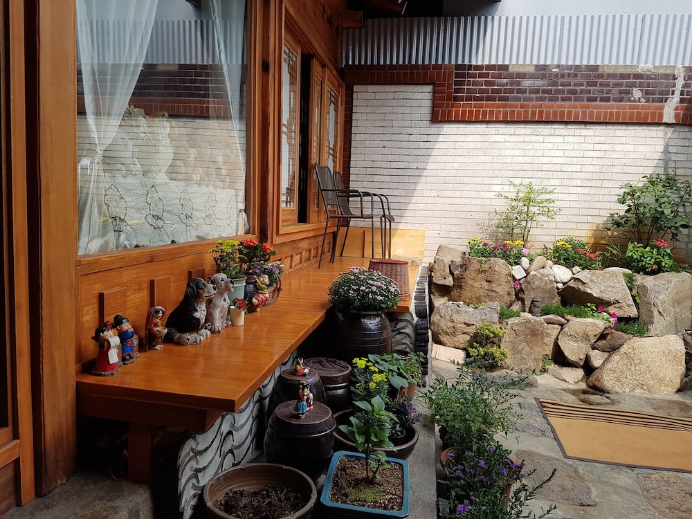Dajayon Guest House 70/70