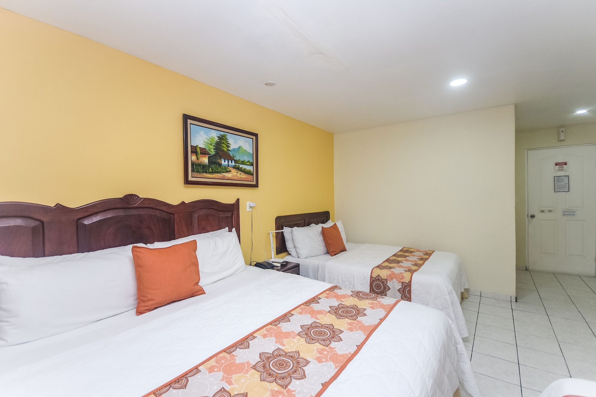 GUEST ROOM, 2 QUEEN BEDS