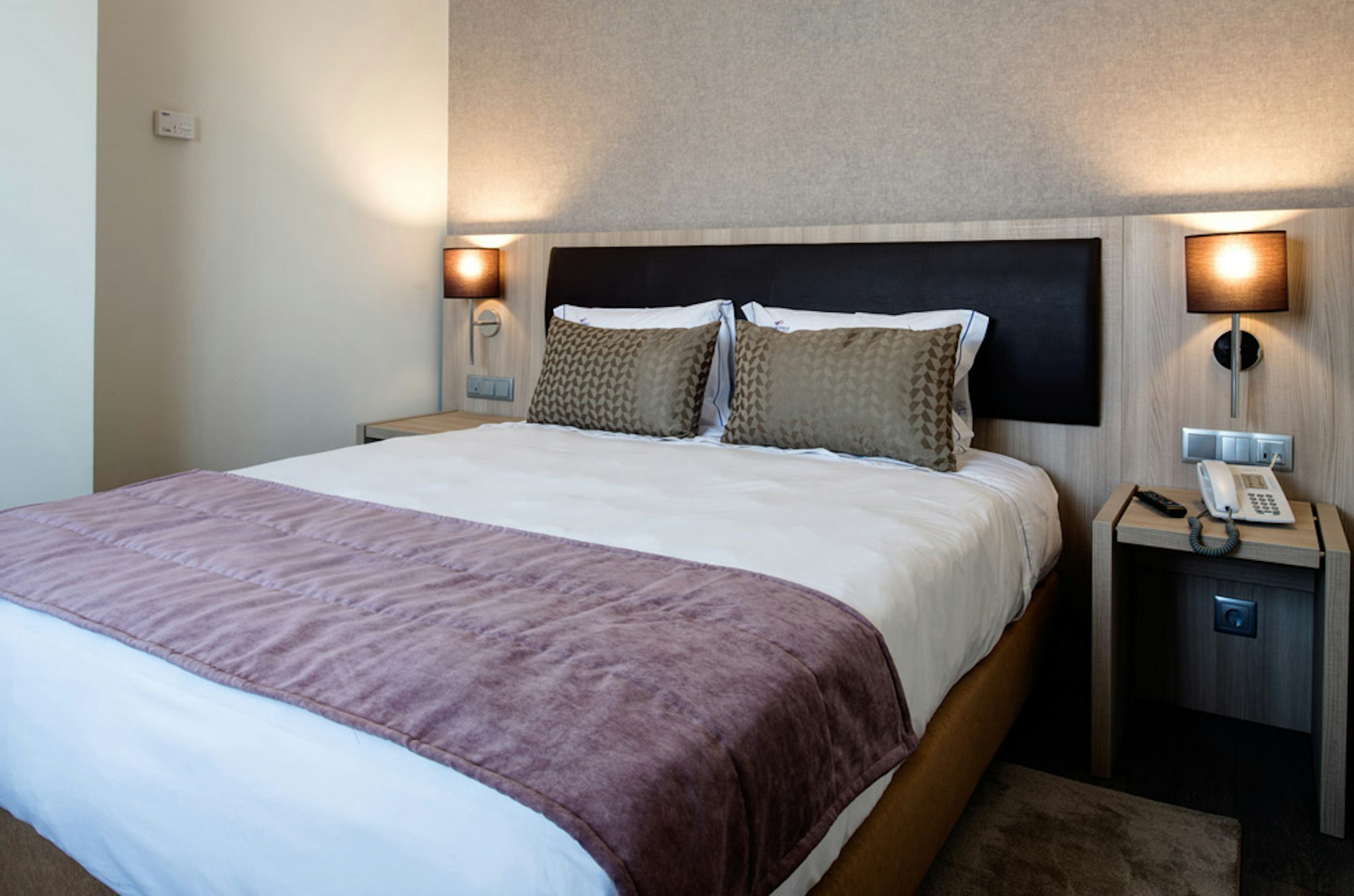 VIP Inn Berna Hotel 13/48