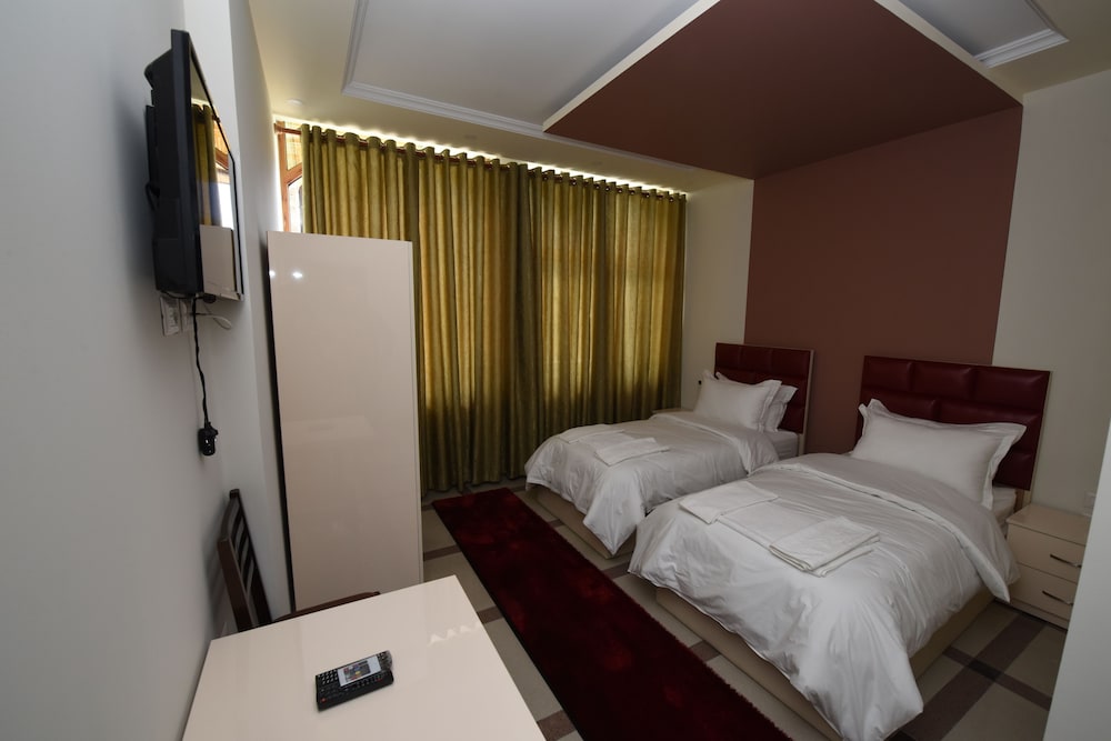 Buna Park Hotel Shkoder 8/50