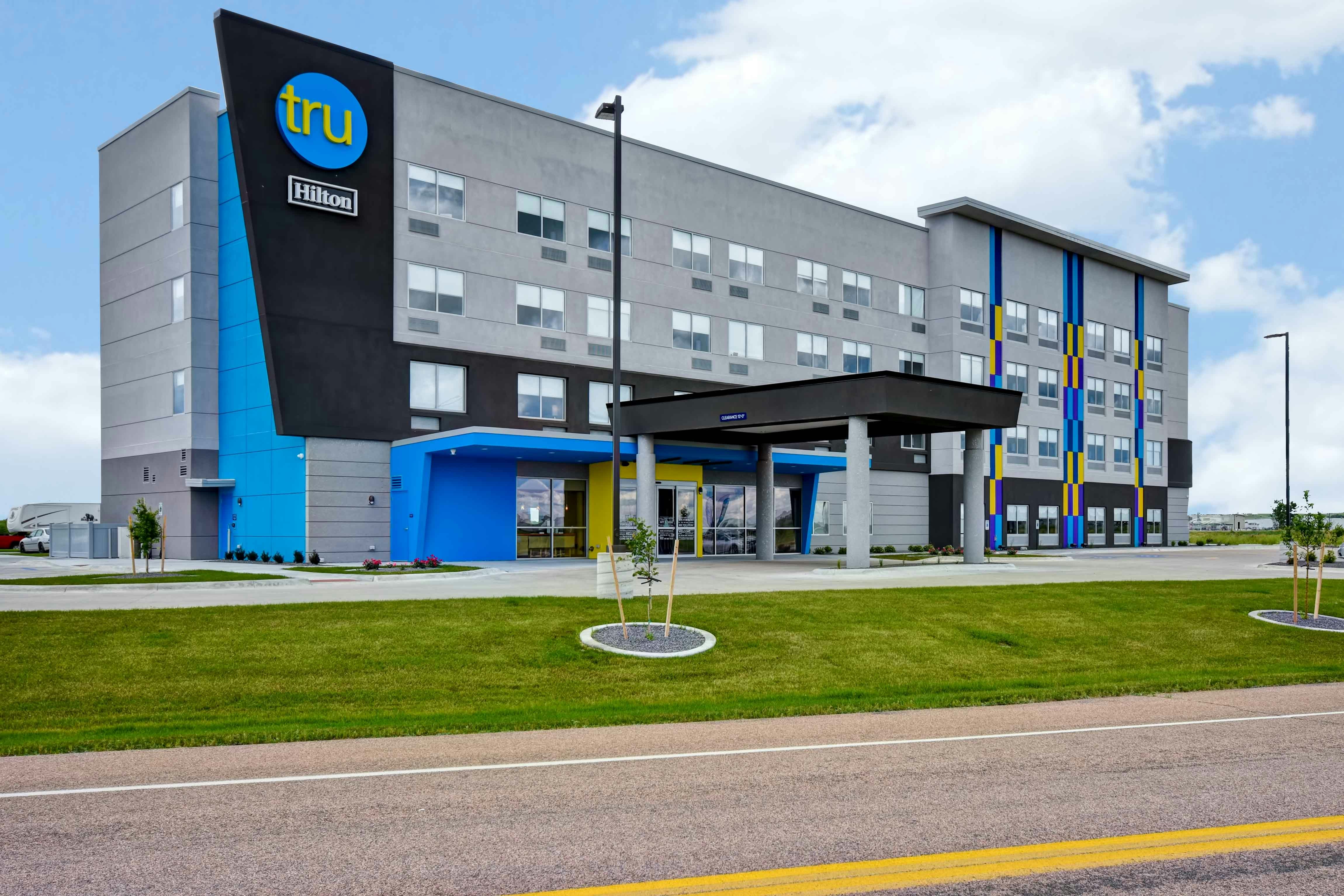Tru By Hilton North Platte 2/22