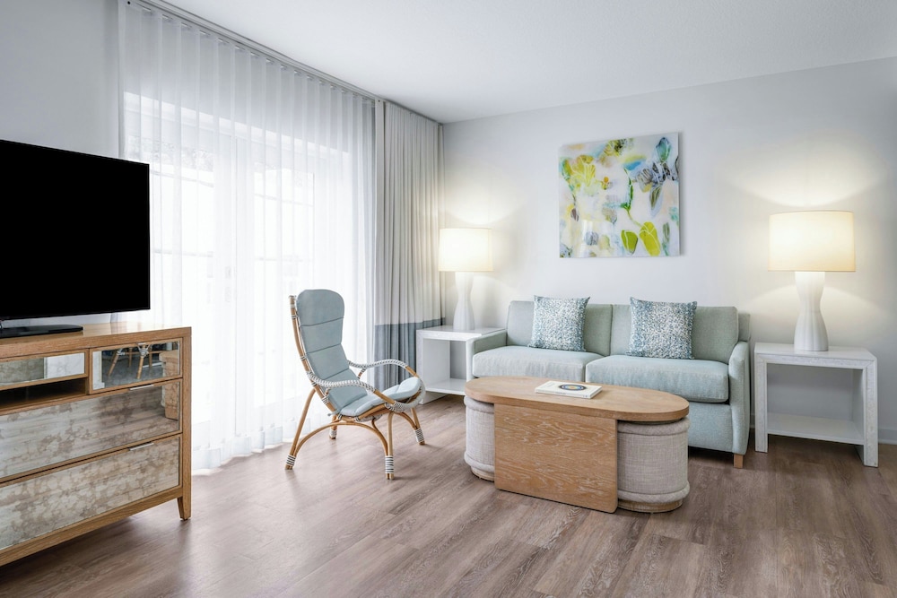 MARRIOTT VACATION CLUB PULSE, SOUTH BEACH 44/62