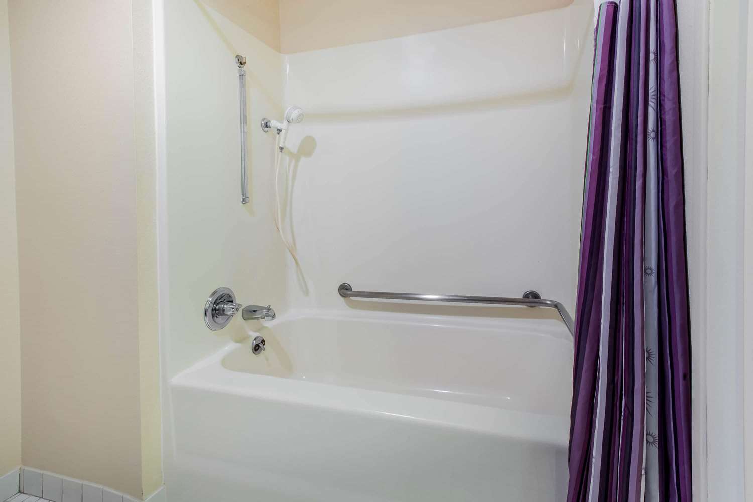La Quinta Inn by Wyndham Detroit Southgate 14/15
