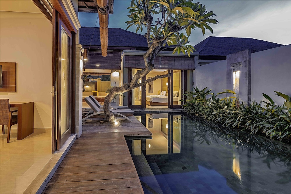 PRADHA VILLAS SEMINYAK 31/63