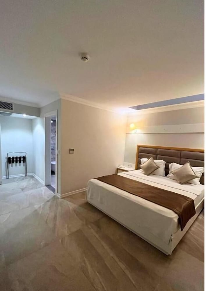 As Hotel Cesme 15/50