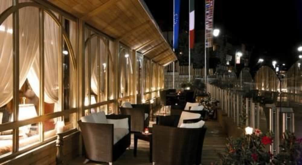 Alpen Suite Hotel 36/48