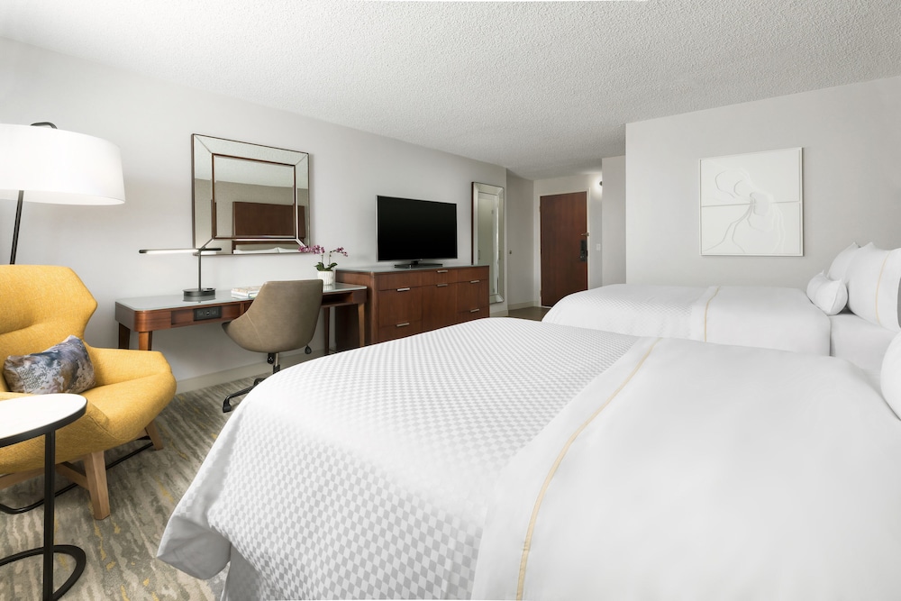 Westin Long Beach 12/52