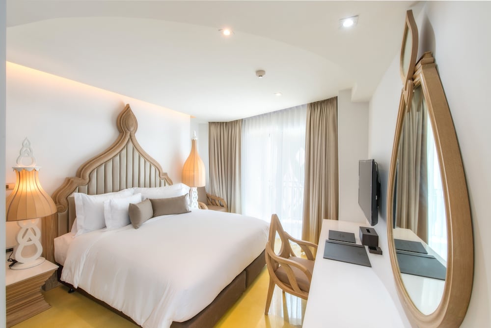 Anajak Bangkok Hotel 17/70