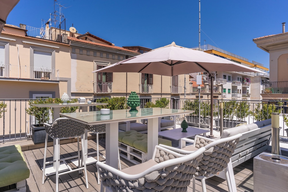 Sorrento City Hotel 72/76