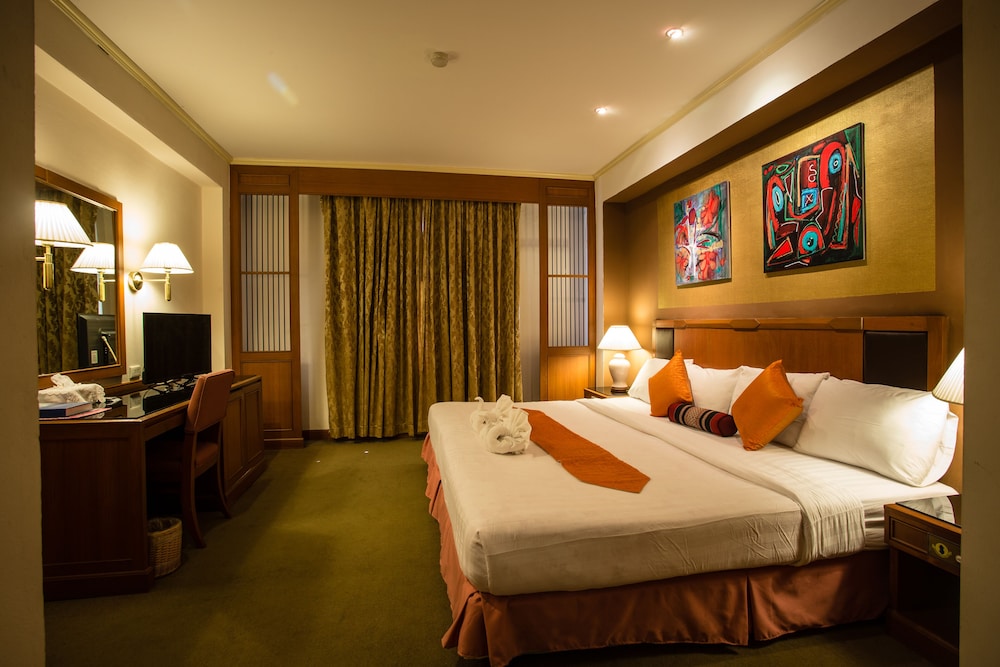 Songphanburi Hotel 11/49