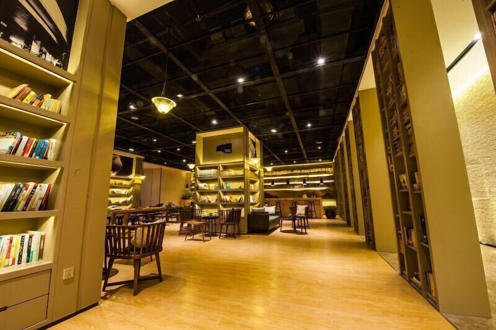 Atour S Hotel (Chengdu Chunxi) 34/40