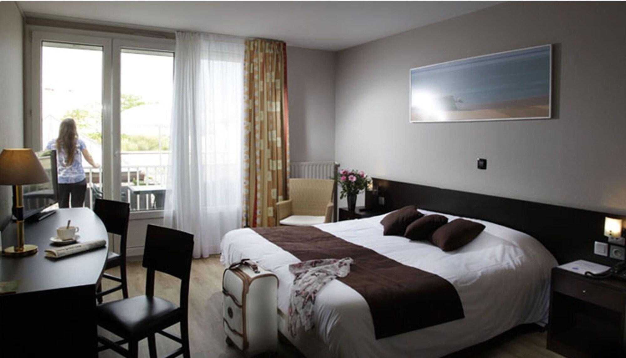 HOTEL DES REMPARTS 9/23