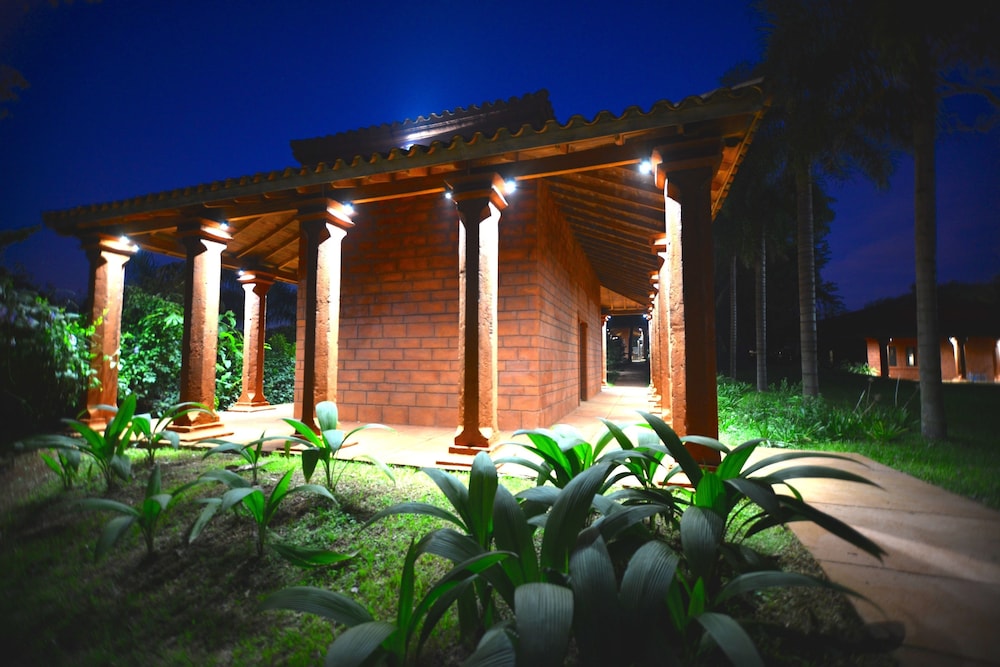 Guamini Mision Hotel 4/60