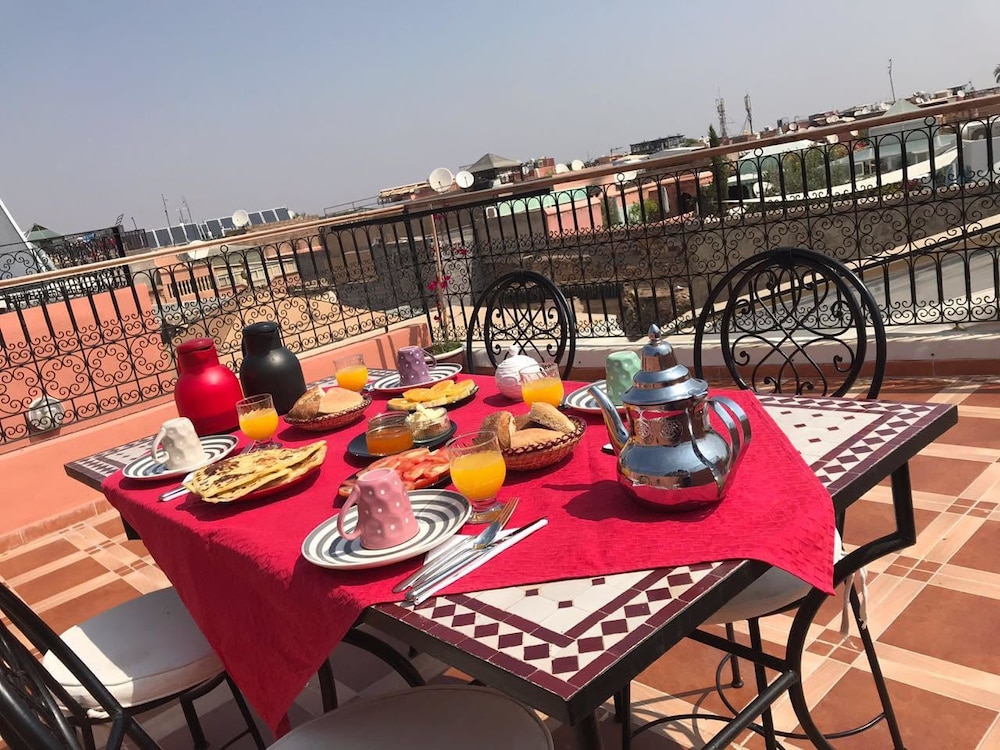 Amour d'auberge 24/36