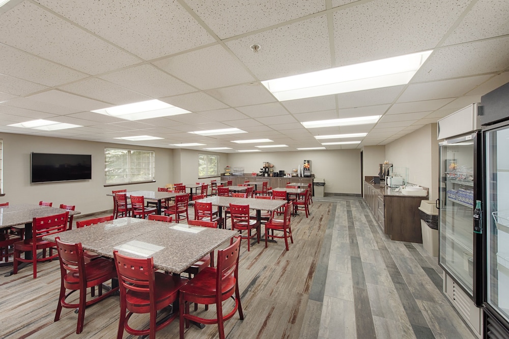 restaurant cafeteria