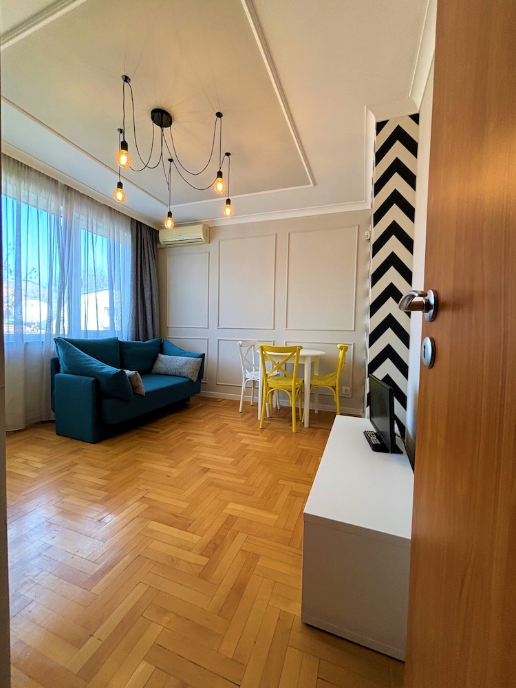 Dunav Apartment House 28/50