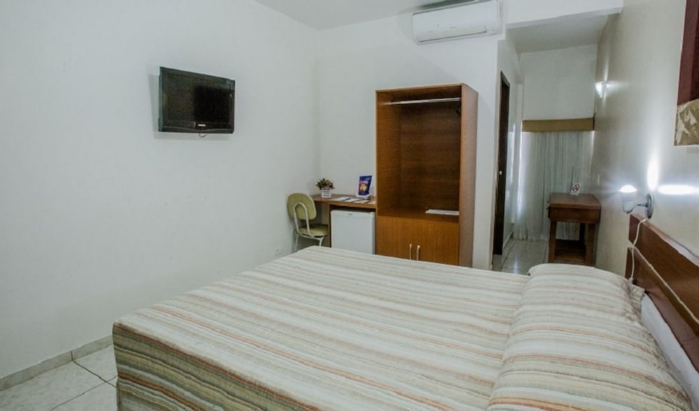 Foz Presidente Economic Hotel 10/35