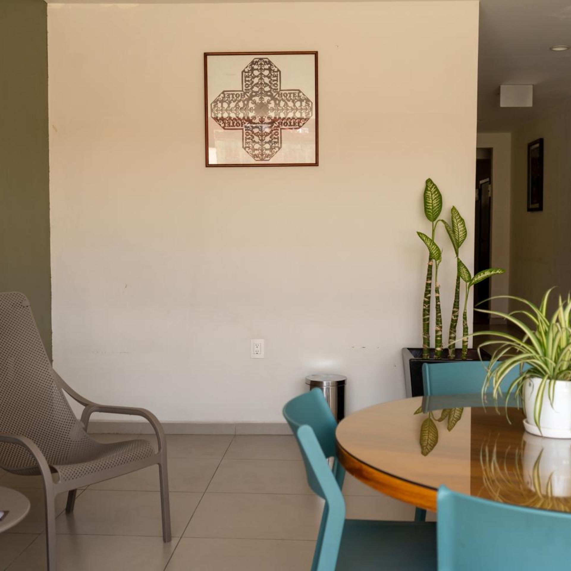 Hotel Mayis 40/55
