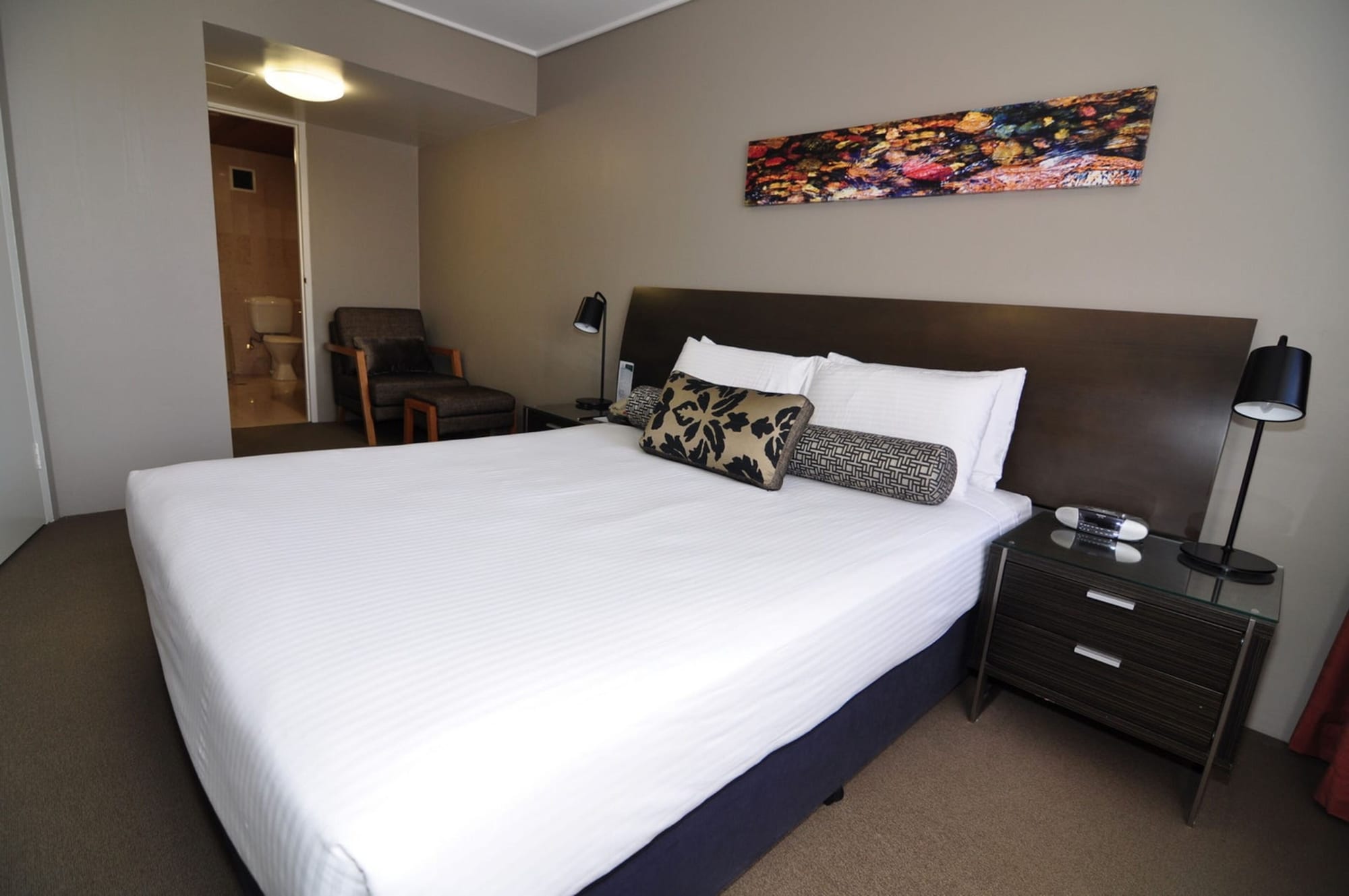 1 BEDROOM, APARTMENT