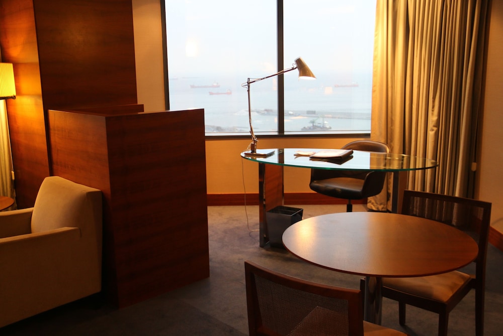 Sheraton Istanbul Atakoy Hotel 51/77