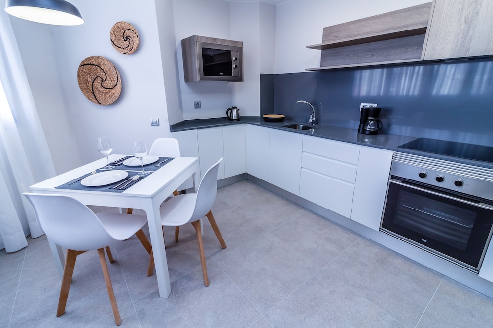 BLUESEA Bex Holiday Homes 58/64