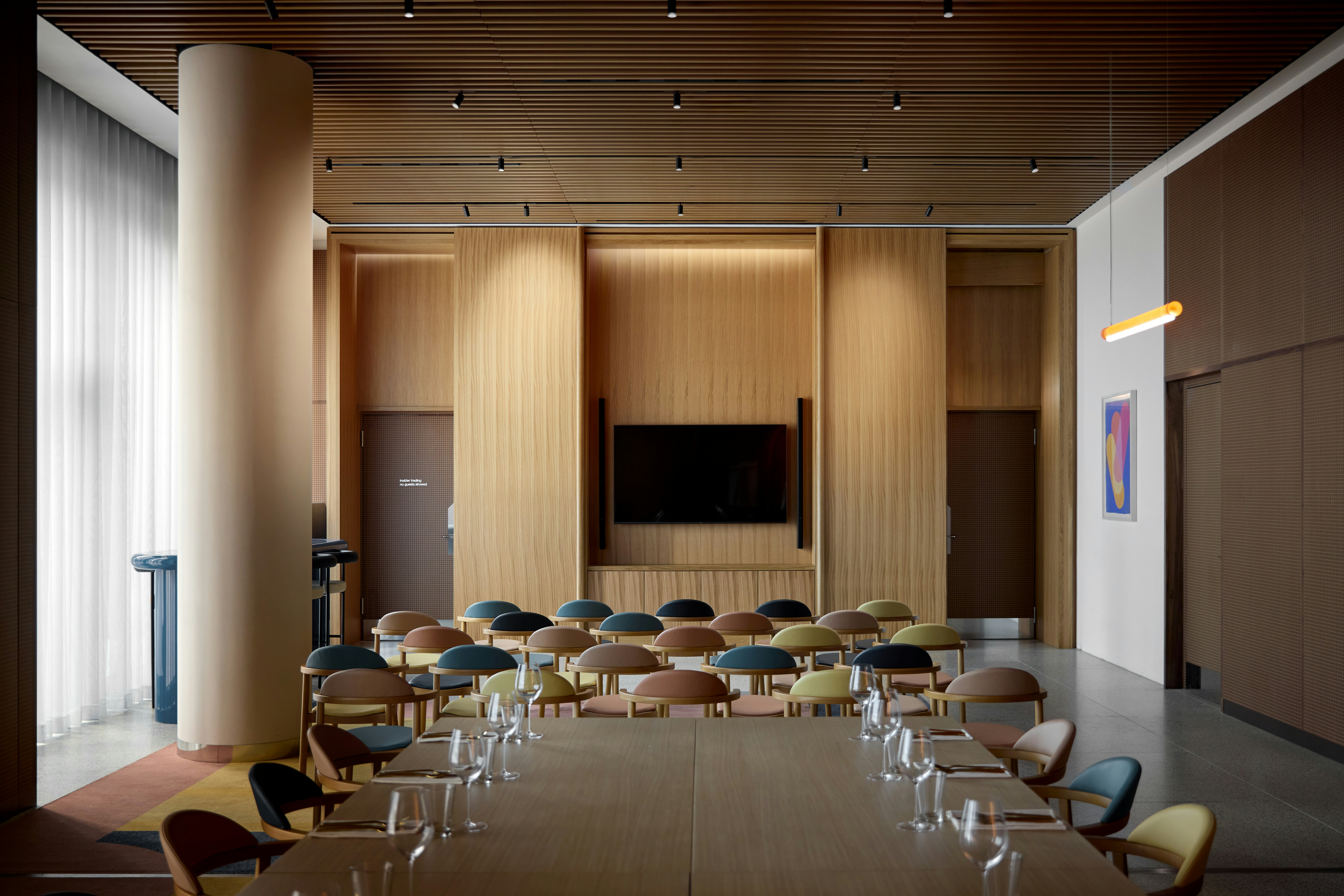 Kimpton Main Frankfurt by IHG 37/50
