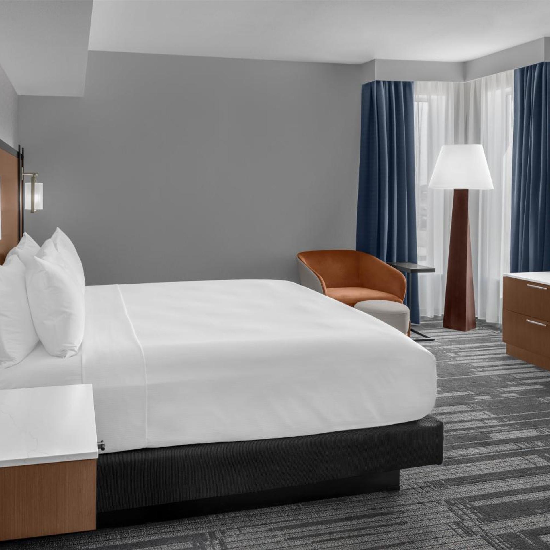 DoubleTree by Hilton Midland West Loop I-250 15/51