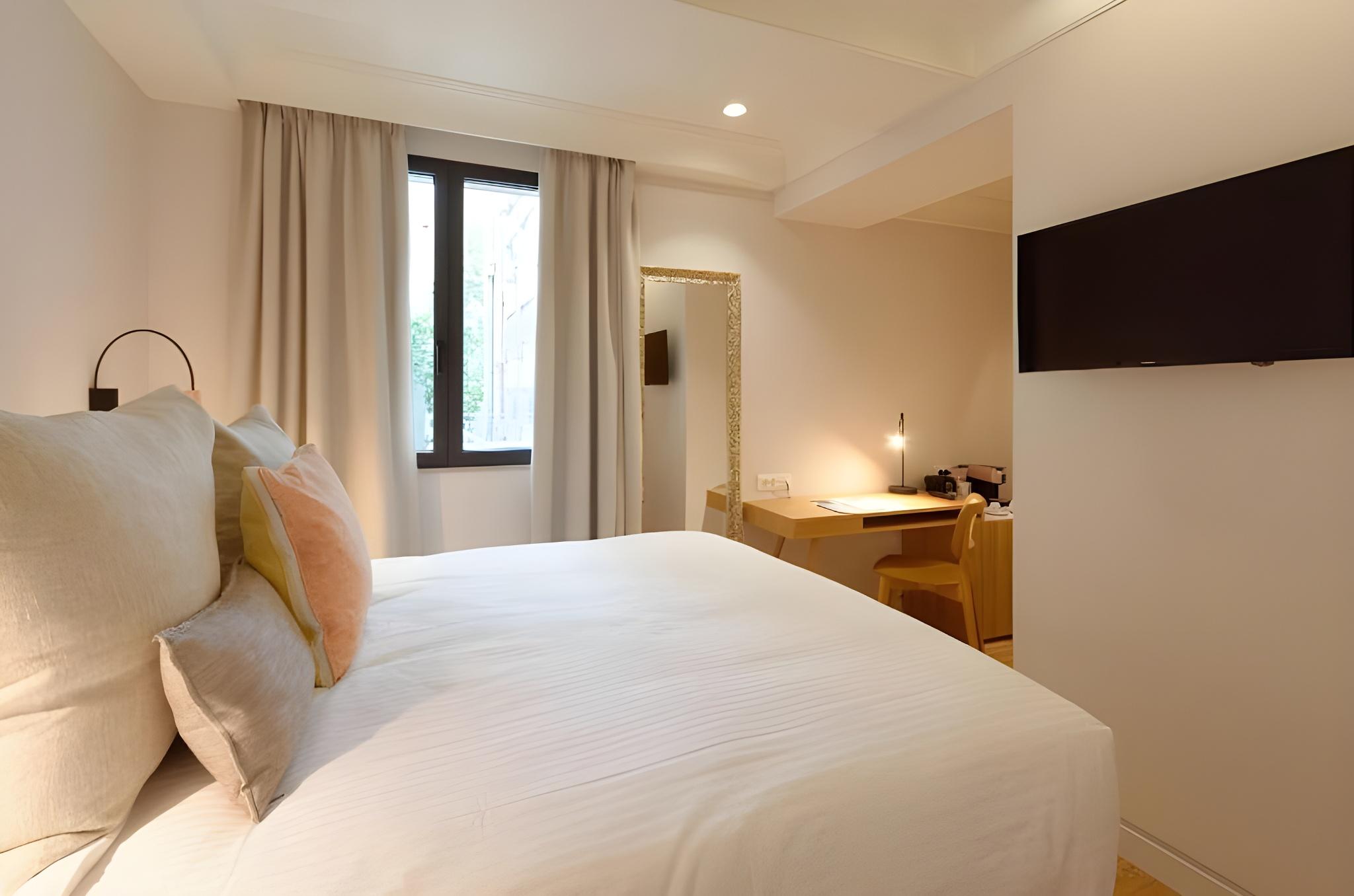 Compact