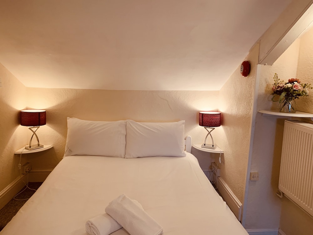 PRESTON HOTEL 33/49