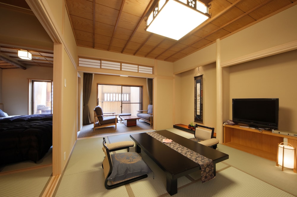 Asaya Hotel 34/50