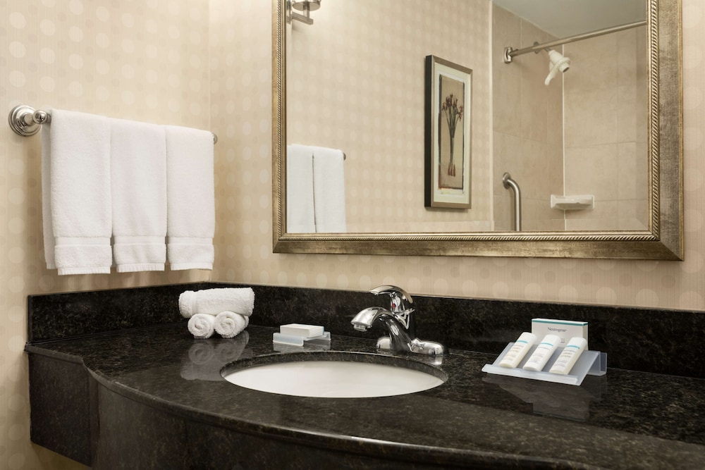 Hilton Garden Inn Vaughan Toronto 3/33