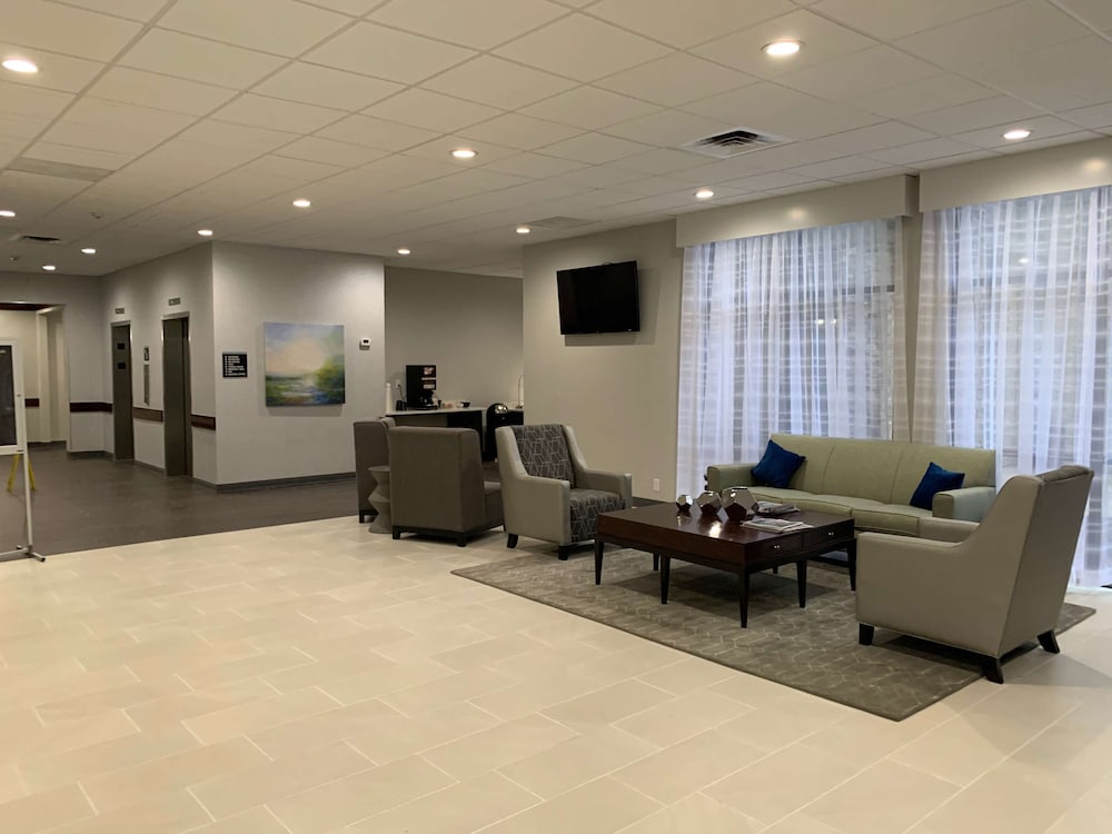 Best Western Plus Clarks Summit Scranton 29/37