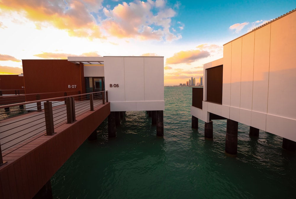Bab Al Nojoum Hudayriyat Villas 29/62
