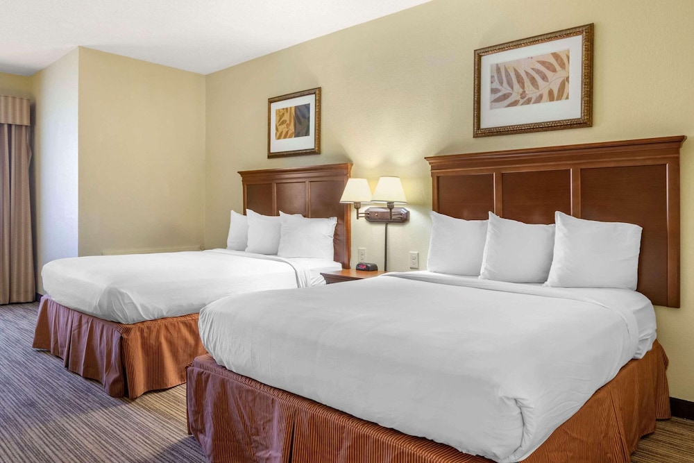 ROOM, 2 QUEEN BEDS