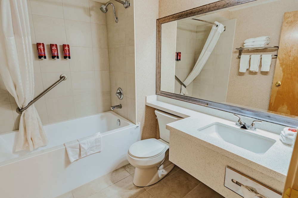 SureStay Plus by Best Western Coquitlam 48/50