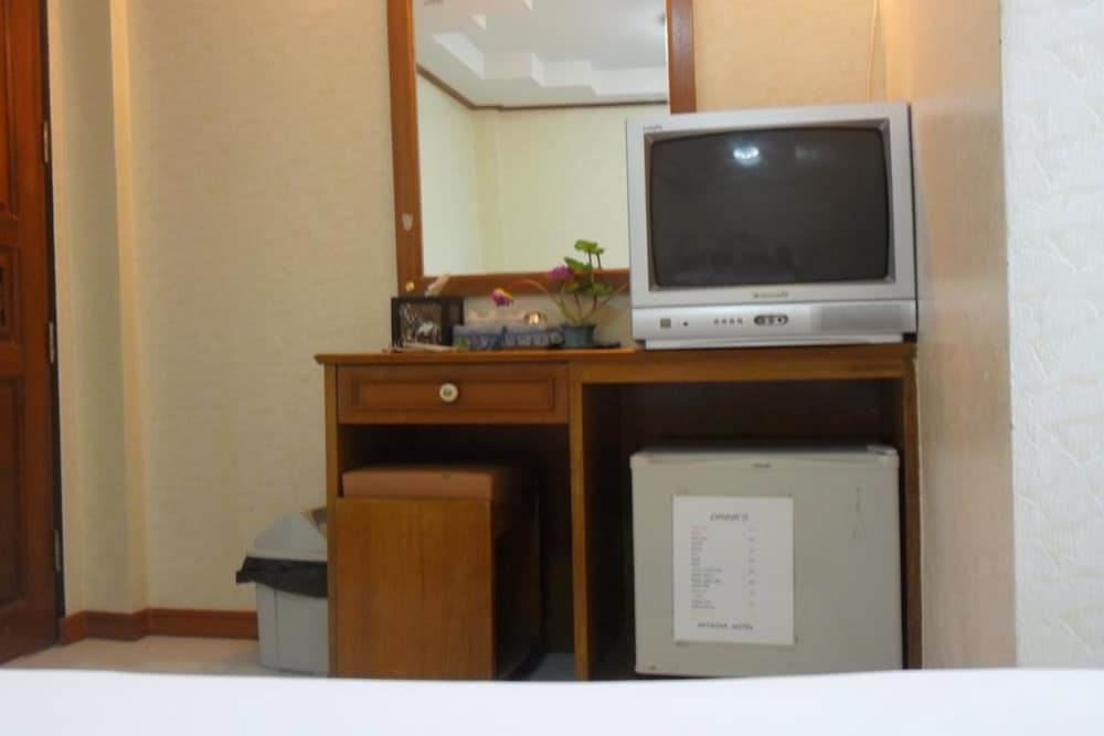 Natacha Hotel 32/35