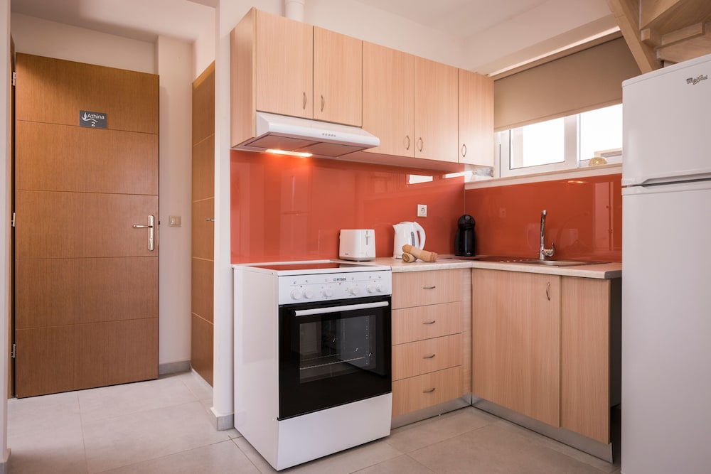 Athina Apartments 4/41