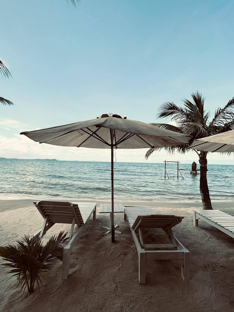 Gold Coast Phu Quoc Resort 54/68