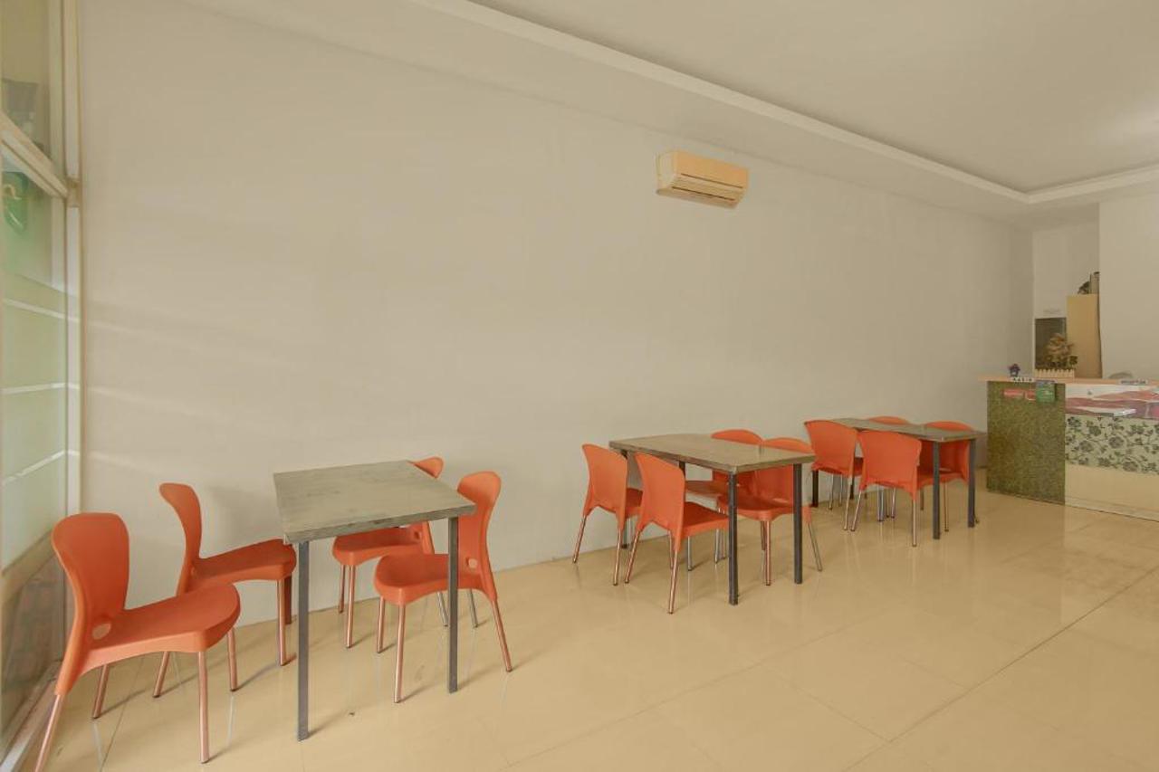 Hotel O near Pantai Losari formerly Point Inn 21/26