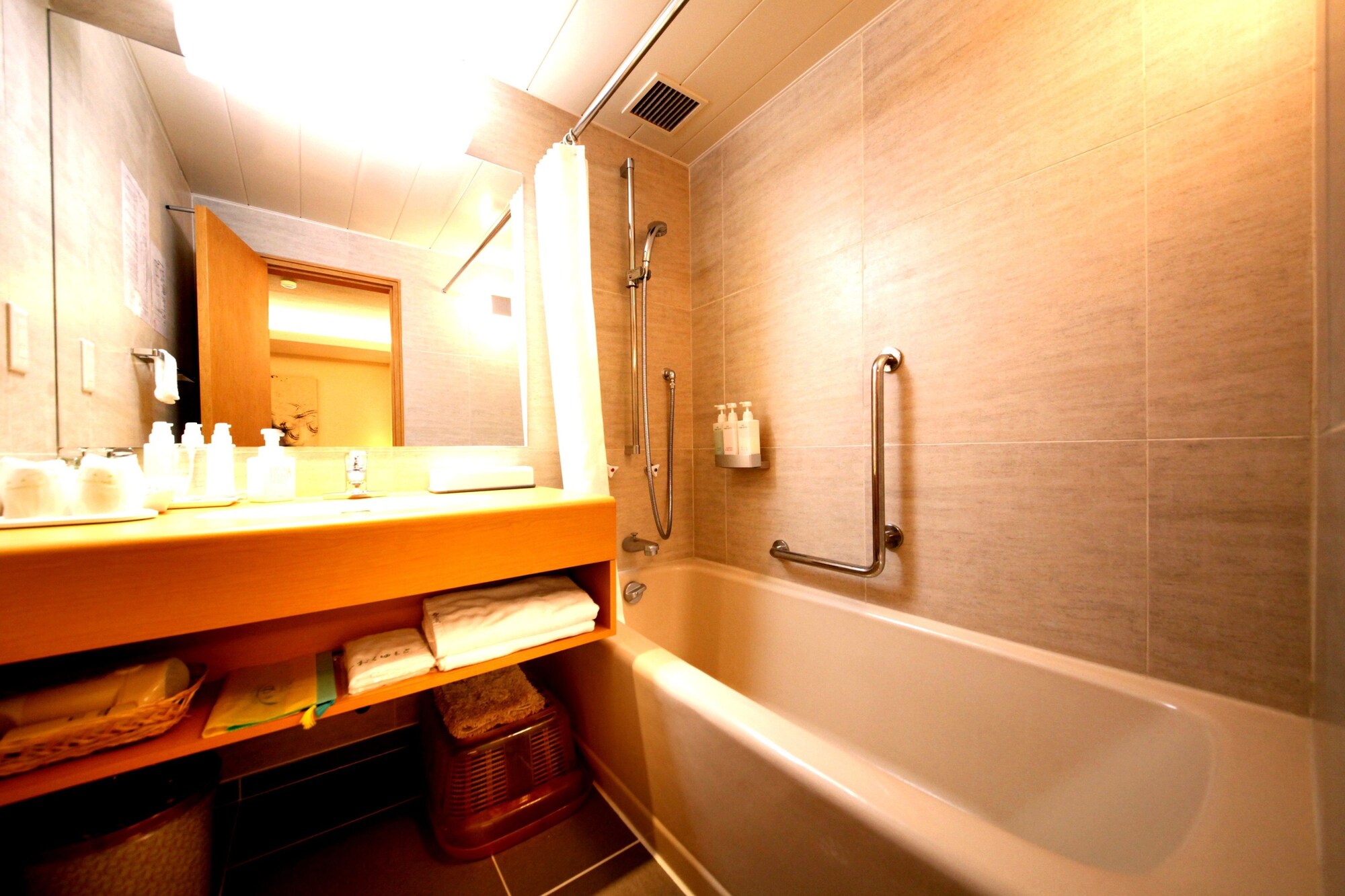 JAPANESE, PRIVATE BATHROOM