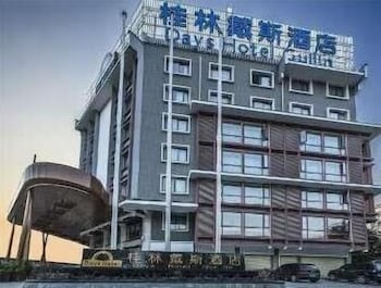Days Hotel by Wyndham Guilin 1/42