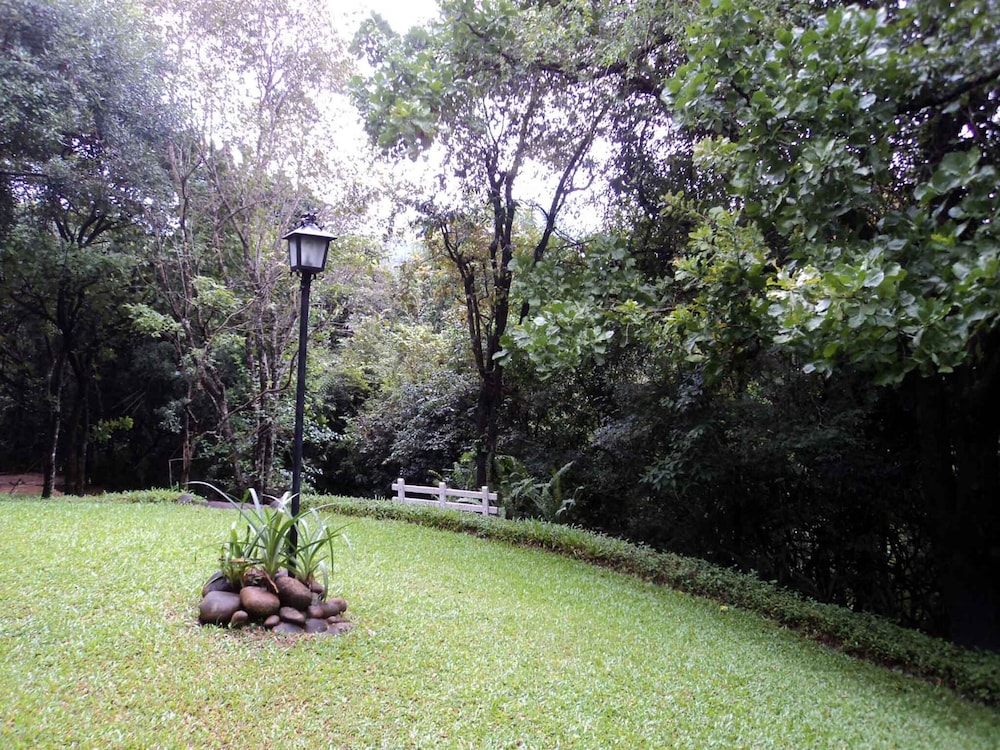 River Garden Resort 33/46