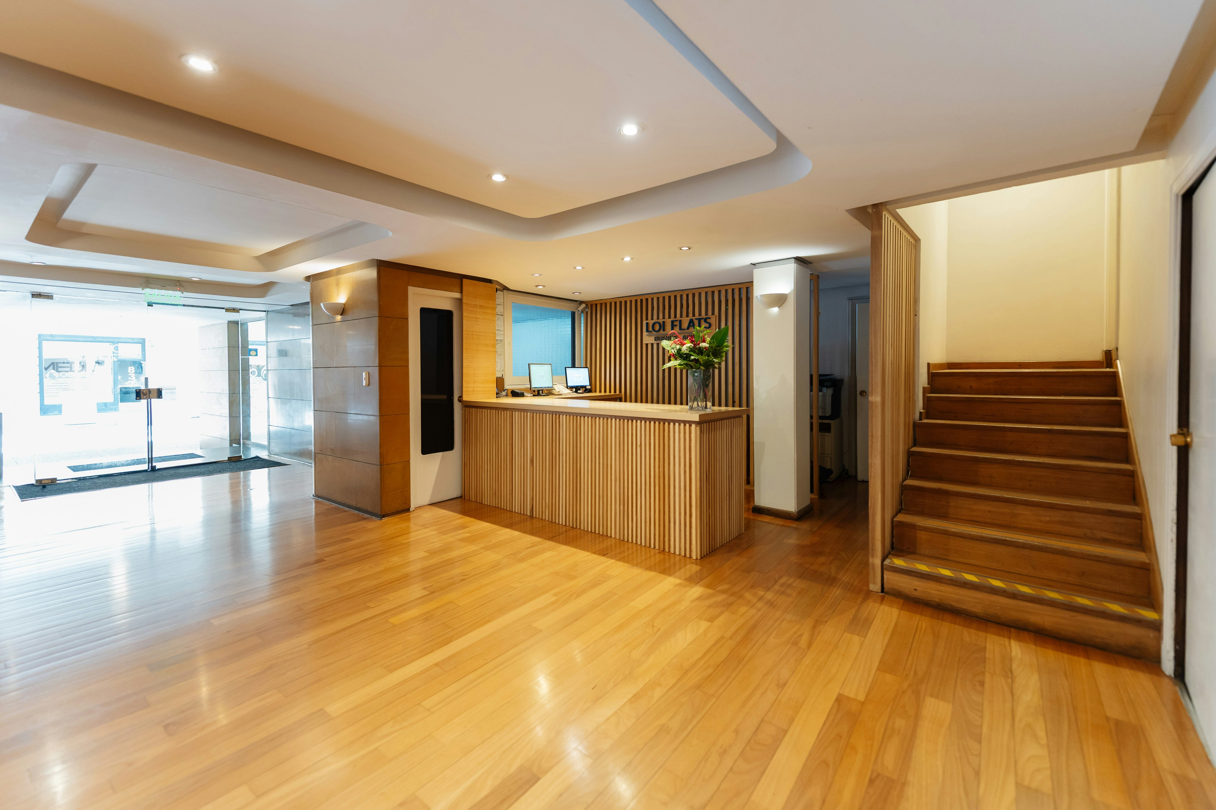 Loi Flats 6/55