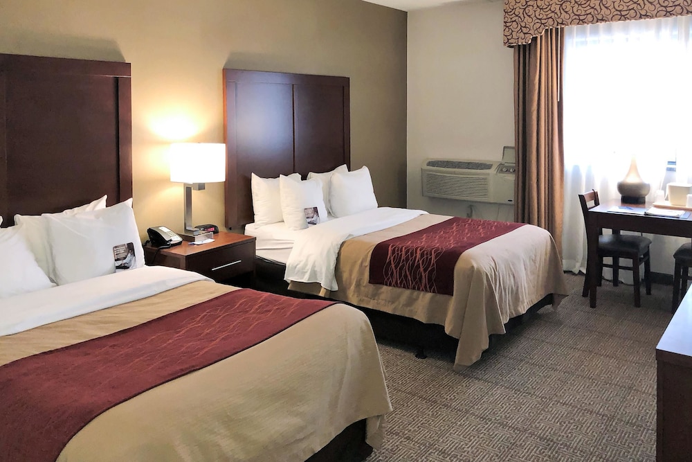 Comfort Inn Farmington Hills - Detroit Northwest 7/27