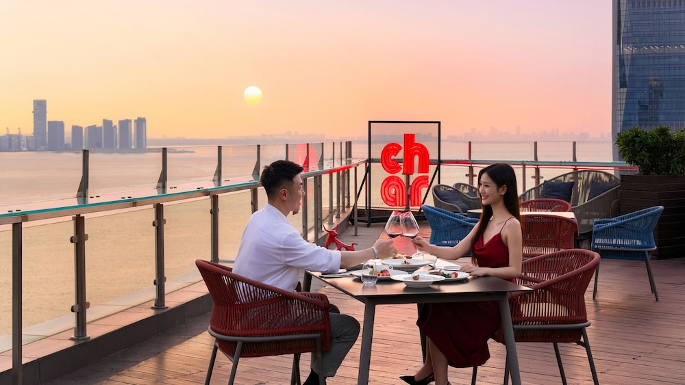 Hualuxe Hotels Resorts Haikou Seaview 32/49
